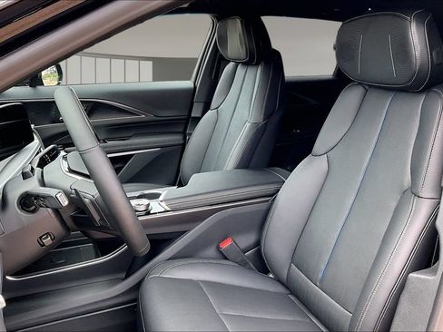 New 2026 Cadillac Lyriq Premium Sport w/ LPO, Floor Liner Package AWD/4WD image 9