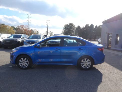 Used 2022 Kia Rio S image 9