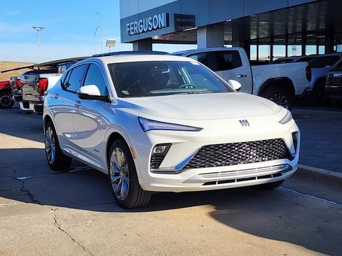 New 2026 Buick Envista Avenir image 2