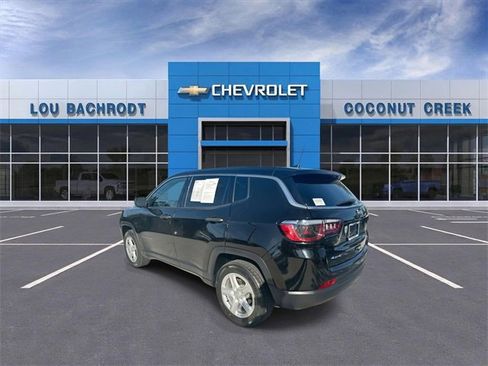 Used 2024 Jeep Compass Sport image 6