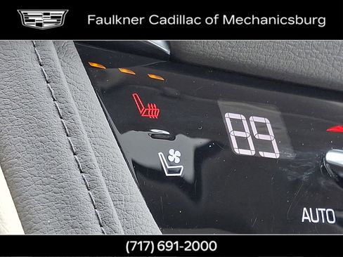 Used 2017 Cadillac XT5 Premium Luxury w/ Advanced Security Package image 26