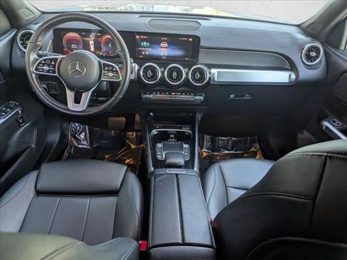 Used 2022 Mercedes-Benz GLB 250 image 16