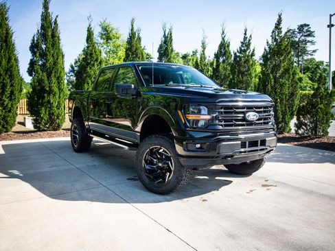 Used 2025 Ford F150 XLT w/ Equipment Group 301A Standard AWD/4WD image 2