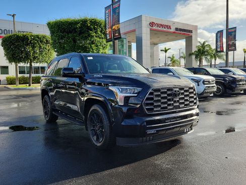 New 2026 Toyota Sequoia Platinum AWD/4WD image 2