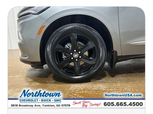 Used 2023 Buick Enclave Essence w/ Sport Touring Edition AWD/4WD image 26