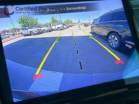 Used 2023 Jeep Grand Cherokee 4WD 4xe image 21