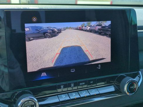 Certified 2023 Chevrolet Colorado Trail Boss AWD/4WD image 25