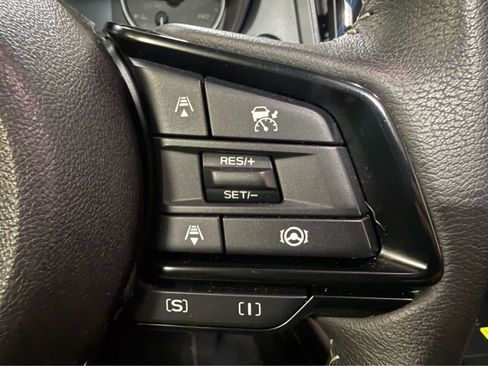 Used 2025 Subaru Forester Premium AWD/4WD image 19