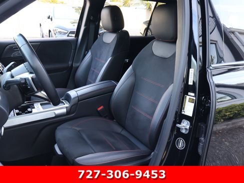 Certified 2024 Mercedes-Benz GLB 250 image 2