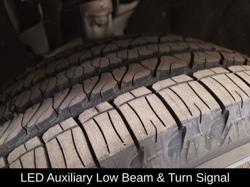 Used 2024 Dodge Durango GT image 27