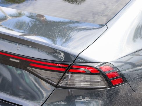 Used 2023 Honda Accord EX image 9