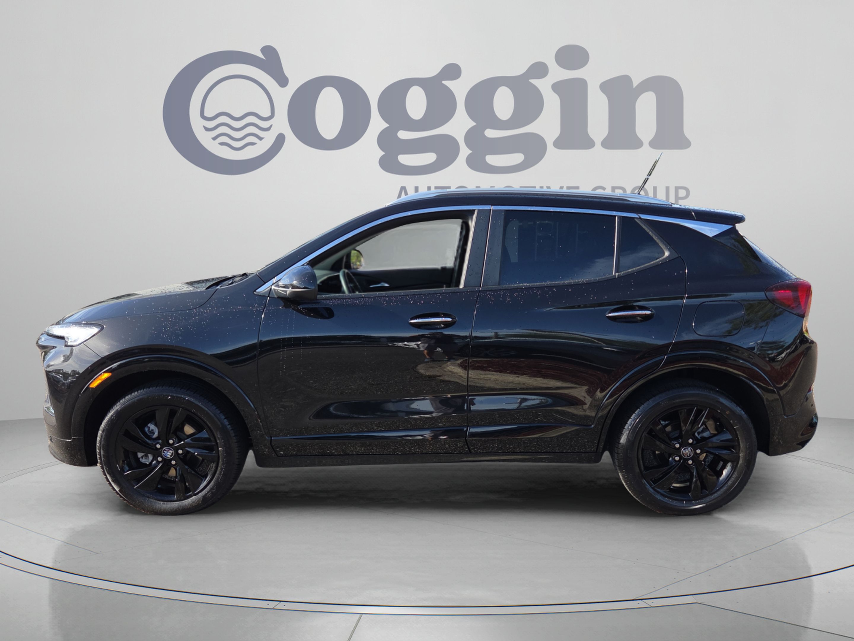 Certified 2024 Buick Encore GX Sport Touring AWD/4WD image 2