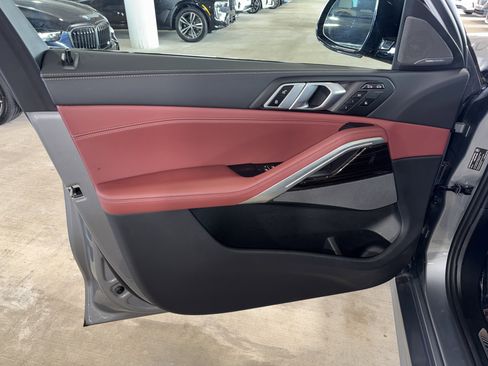 Certified 2025 BMW X6 xDrive40i image 17