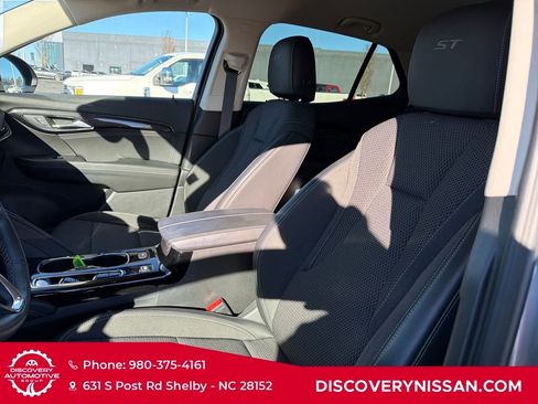 Used 2022 Buick Envision Preferred image 16