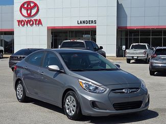 Used 2016 Hyundai Accent SE image 1