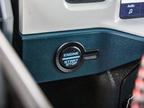 Certified 2025 Ford Bronco Heritage Edition image 32