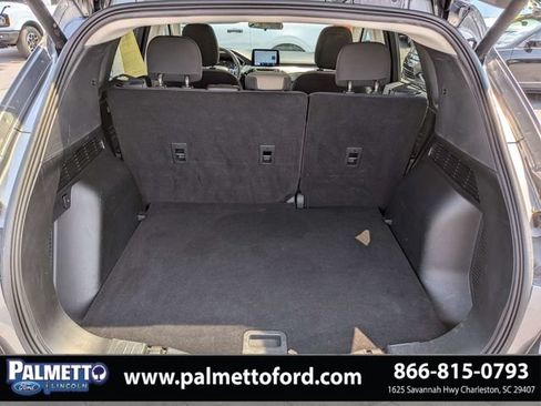 Used 2021 Ford Escape SE w/ Convenience Package FWD image 12