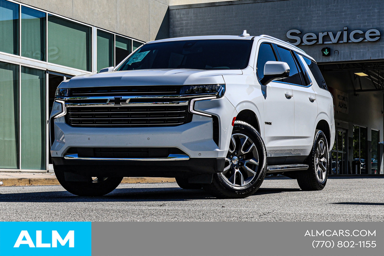 Used 2022 Chevrolet Tahoe LT w/ Luxury Package RWD image 2