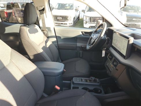 New 2025 Ford Maverick XL w/ Equipment Group 102A image 30