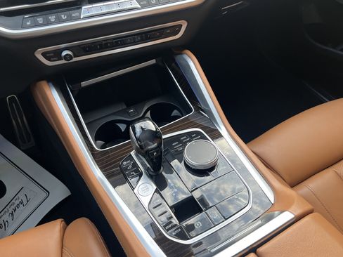 Used 2020 BMW X6 xDrive40i w/ M Sport Package image 22