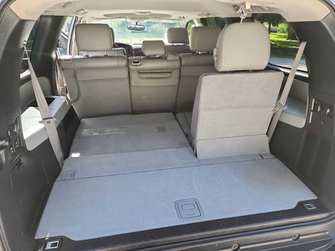 Used 2012 Toyota Sequoia SR5 w/ Premium Pkg RWD image 39
