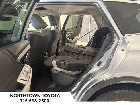 Used 2020 Subaru Outback Limited image 23