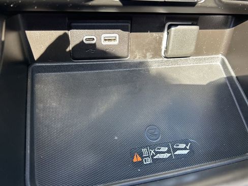 Used 2021 GMC Yukon SLT w/ SLT Luxury Plus Package image 30