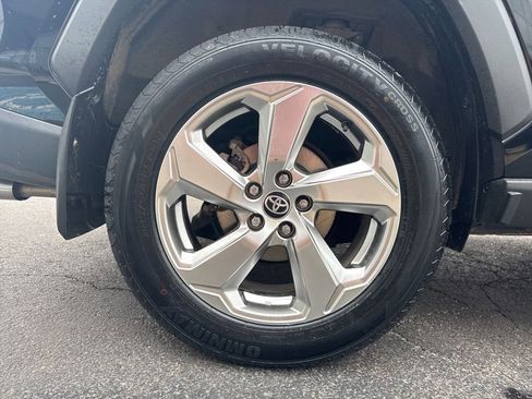 Used 2021 Toyota RAV4 Limited image 50