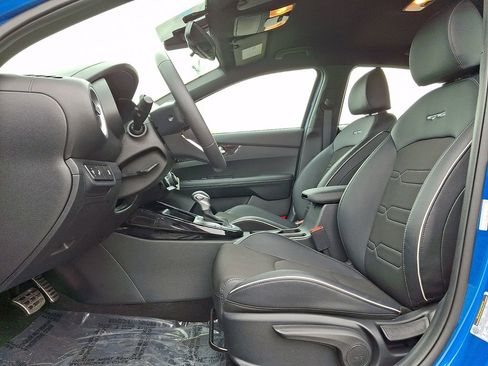 Certified 2023 Kia Forte GT-Line w/ GT-Line Technology Package FWD image 13
