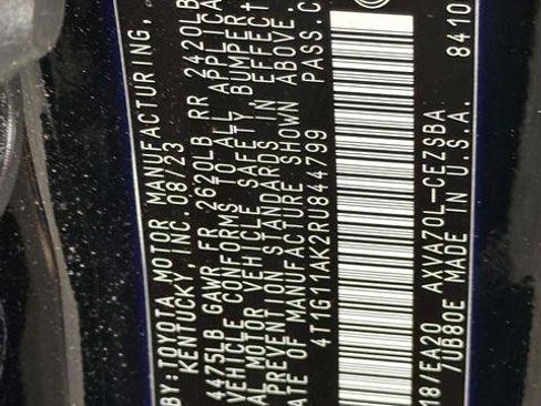 Used 2024 Toyota Camry SE w/ Cold Weather Package image 31