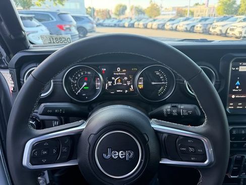 Used 2023 Jeep Wrangler Unlimited Sahara w/ Dual Top Group AWD/4WD image 16