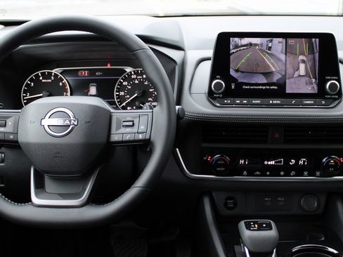 New 2026 Nissan Rogue SV image 4