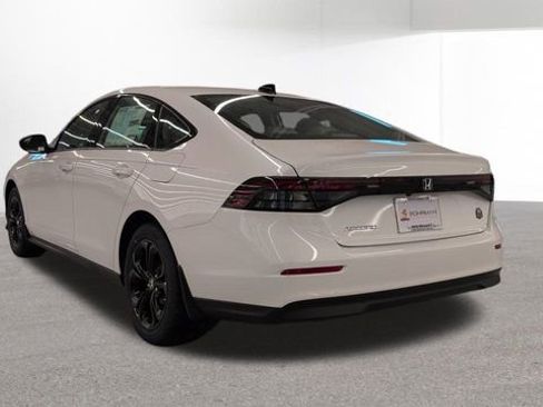 Used 2025 Honda Accord SE image 33
