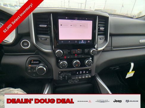 New 2026 RAM 1500 4x4 Crew Cab image 21