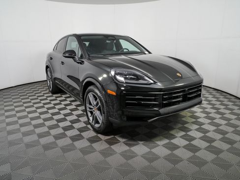 New 2026 Porsche Cayenne Coupe AWD/4WD image 29