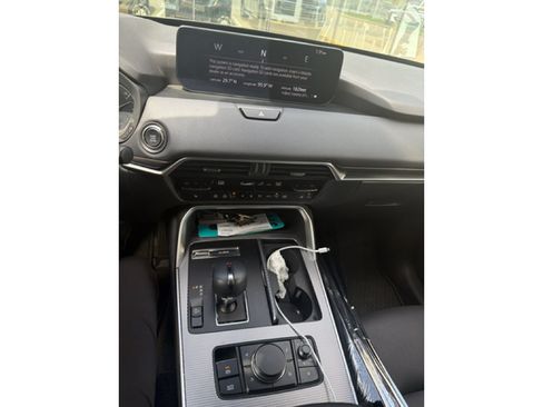 Used 2024 MAZDA CX-90 3.3 Turbo w/ Preferred Package AWD/4WD image 9