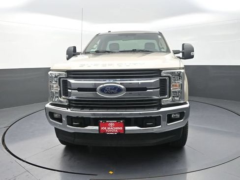 Used 2017 Ford F250 XLT w/ XLT Value Package AWD/4WD image 2