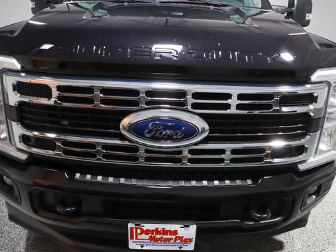 Used 2023 Ford F350 XLT AWD/4WD image 4