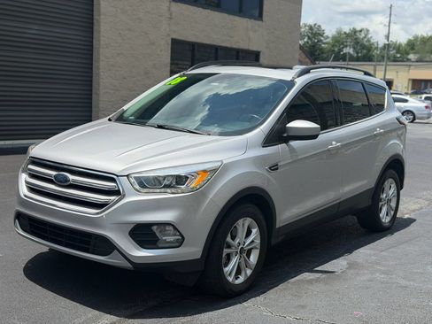 Used 2018 Ford Escape SEL FWD image 2