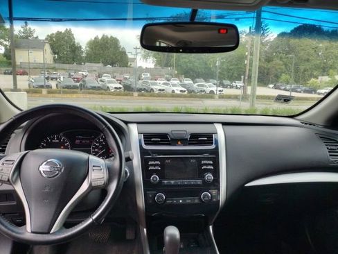 Used 2014 Nissan Altima 2.5 SV w/ Convenience Package FWD image 14
