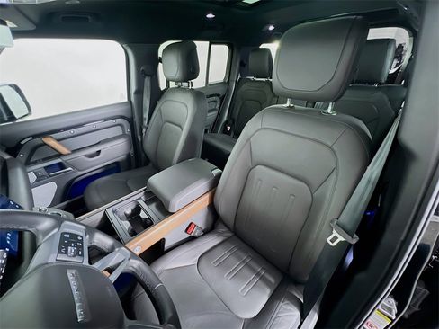 Used 2024 Land Rover Defender 130 X image 21