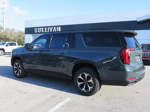 New 2026 GMC Yukon XL AT4 w/ AT4 Premium Package image 4