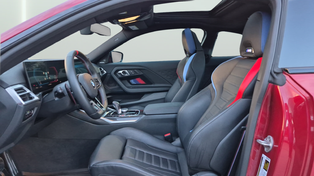 Used 2026 BMW M2 w/ Lighting Package RWD image 11