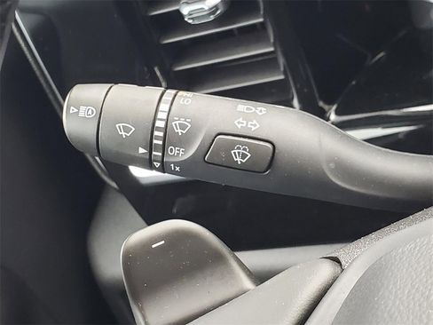 Used 2023 Chevrolet Silverado 1500 LT Trail Boss w/ Convenience Package II image 15