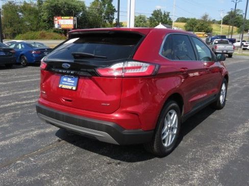 Certified 2022 Ford Edge SEL w/ Convenience Package image 7