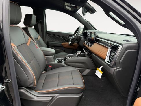 New 2026 GMC Canyon AT4 image 19