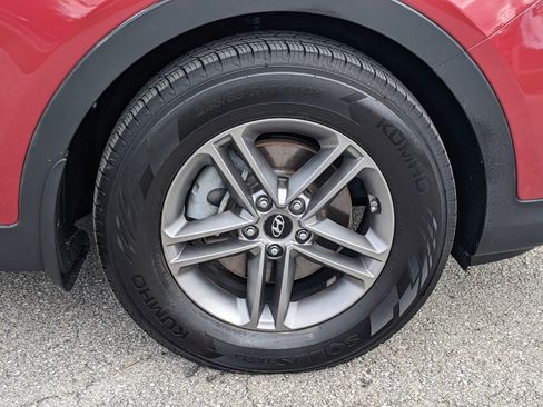 Used 2017 Hyundai Santa Fe Sport image 9