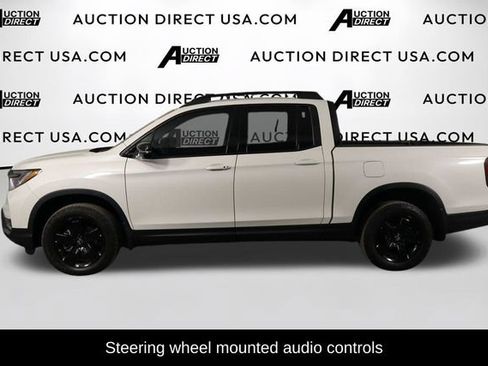 Used 2025 Honda Ridgeline Black Edition image 6