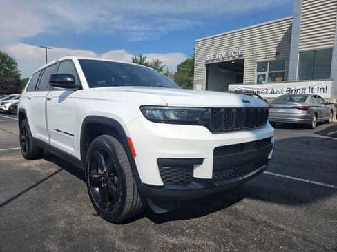 Used 2021 Jeep Grand Cherokee L Laredo AWD/4WD image 10