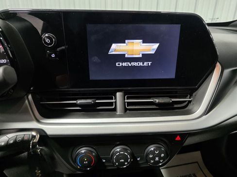 Used 2025 Chevrolet Trax RS w/ Driver Confidence Package FWD image 11
